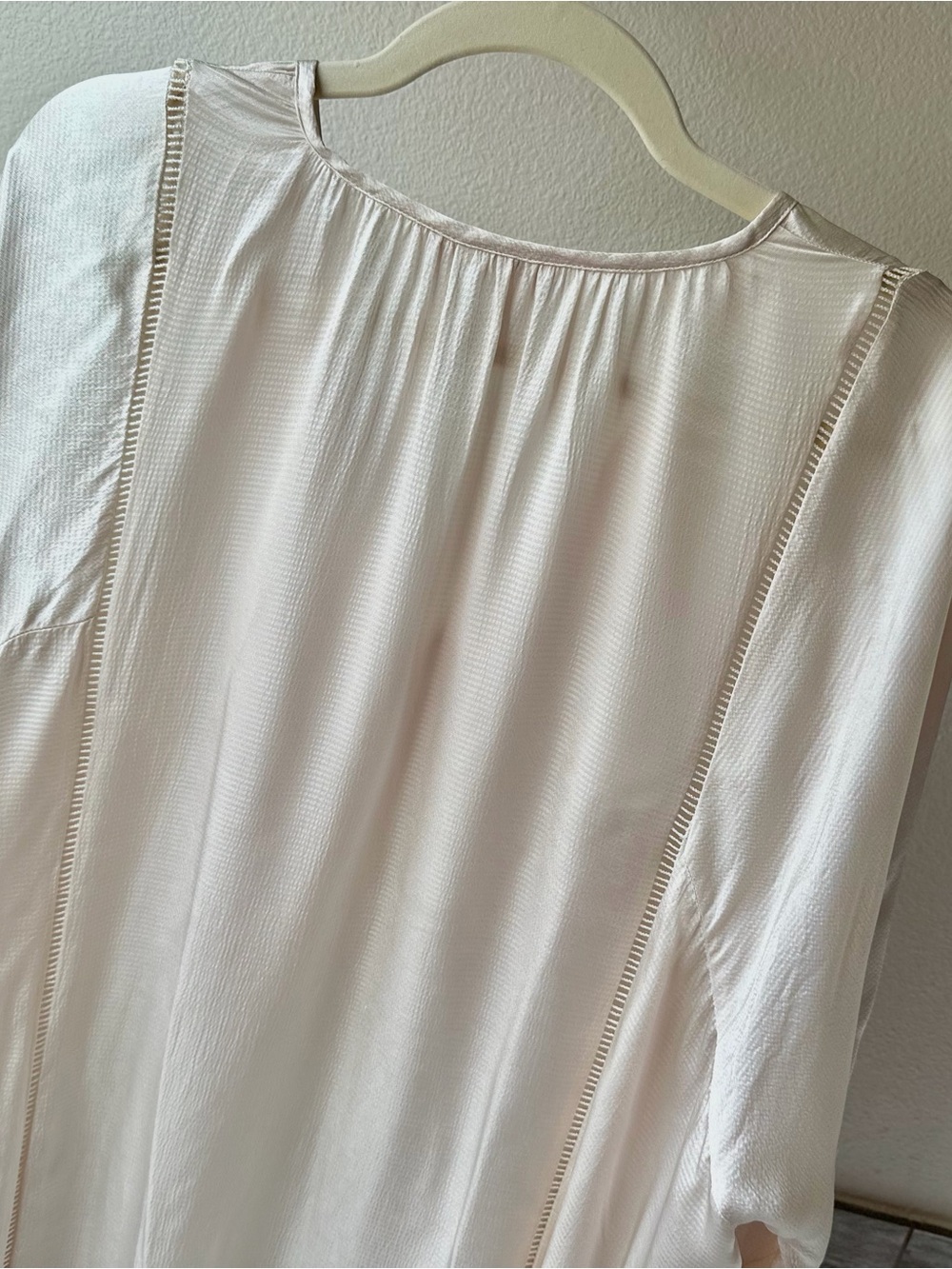 H&M Women's Cream Satin Button-Front Boho Caftan Dress Satin Tie Sleeves Size M - Picture 8 of 10